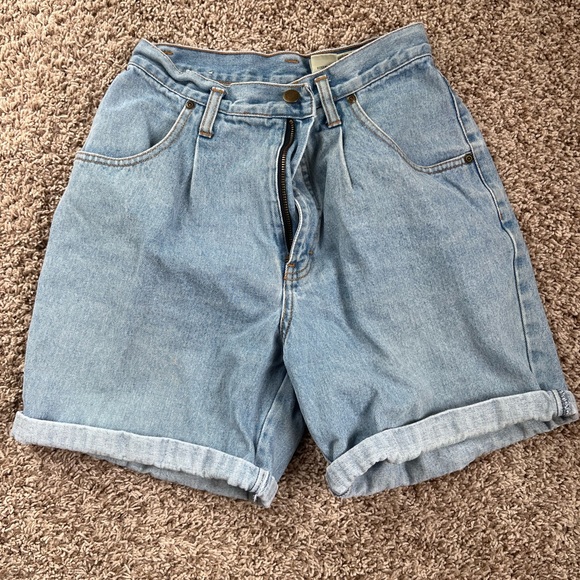 COPY - Vintage Eddie Bauer Jean Shorts, Size 6 - Picture 1 of 3